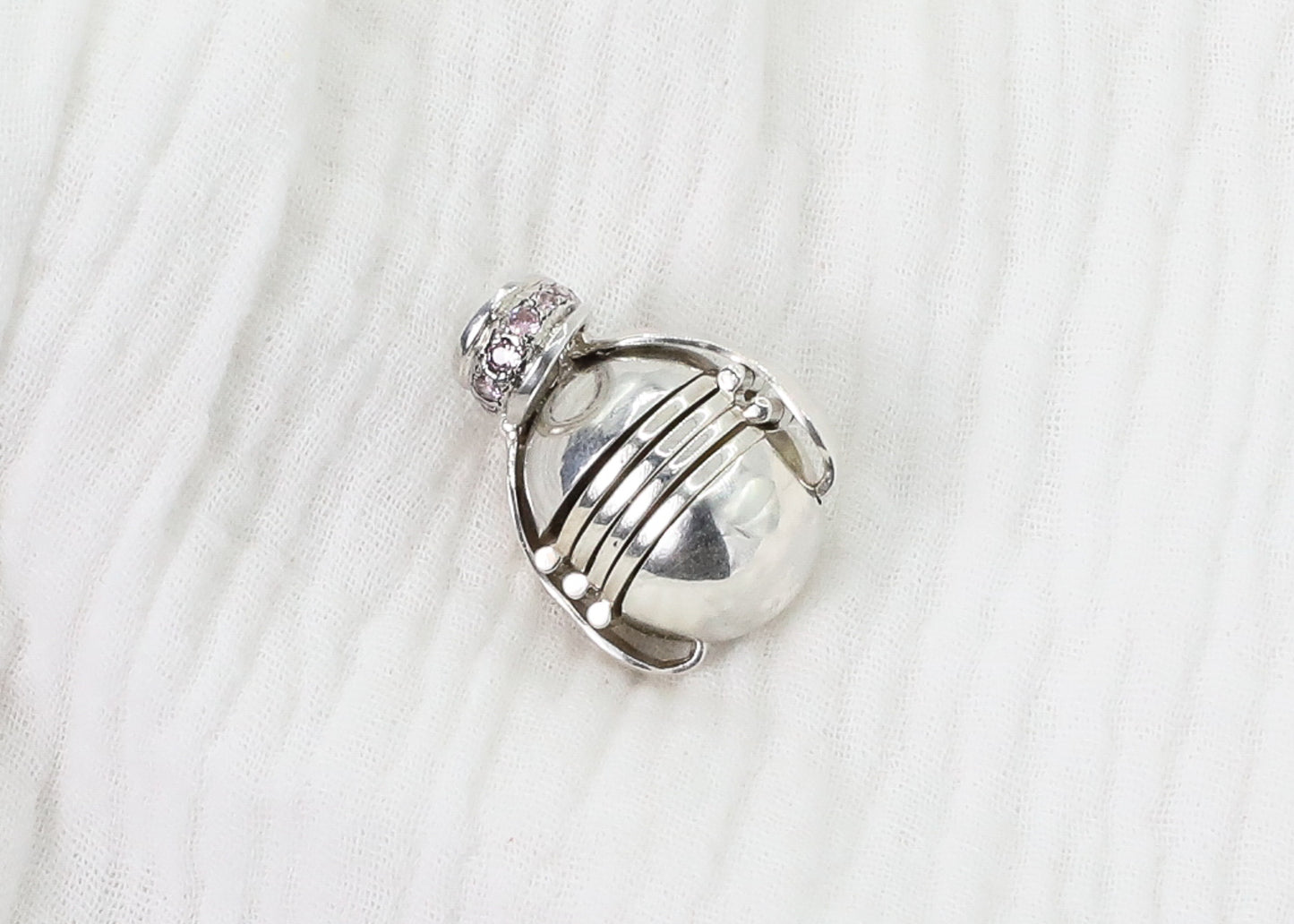 Folded Orb Pendant — 4 Frame Locket