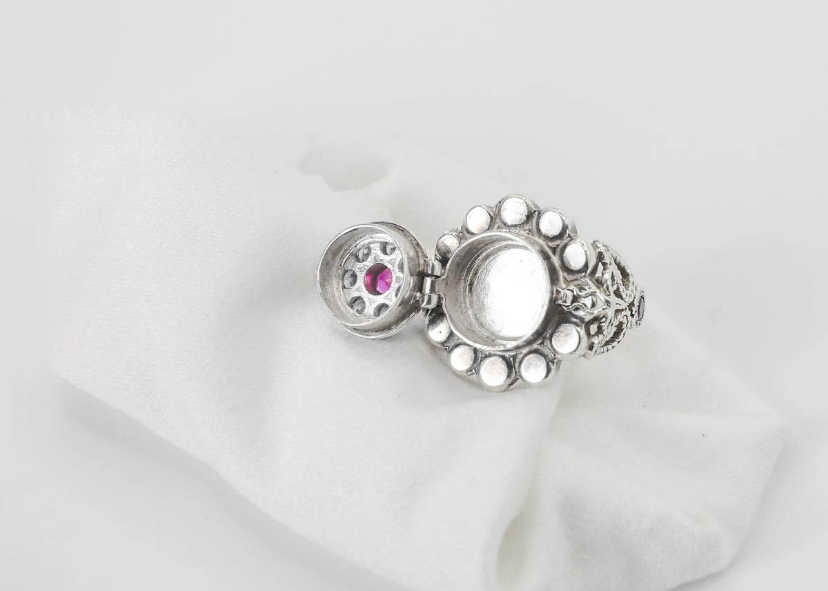 Floral Poison Ring